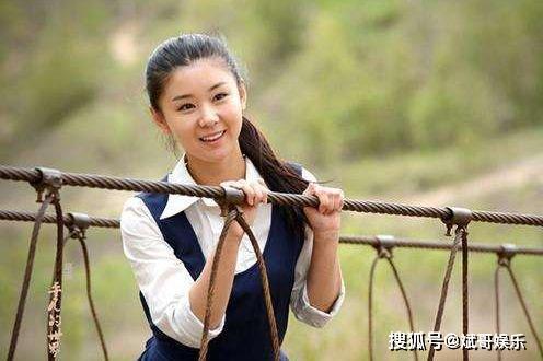 摔跤贵妃老公吃瓜视频,宫廷秘闻大揭秘！