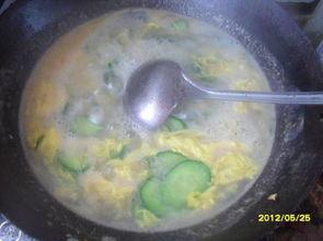 吃瓜汤怎么煮才好吃视频,揭秘吃瓜汤的烹饪秘诀