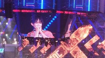 易烊千玺吃瓜舞蹈视频,萌态尽显，网友直呼“太可爱”