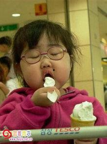 大嘴吃瓜搞笑视频,笑料横生！搞笑视频带你领略欢乐时光