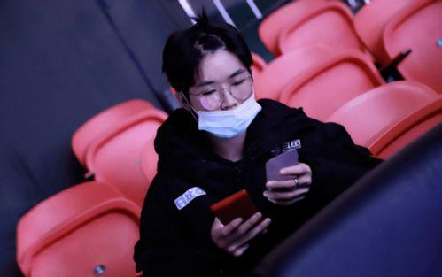 久诚首播吃瓜是真的吗视频,真相揭秘