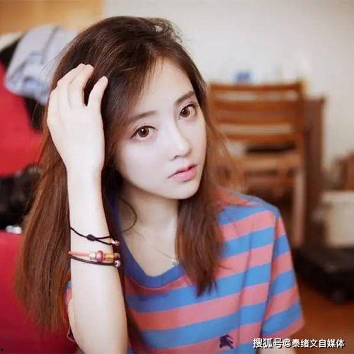 吃瓜少女鬼淑芬视频,揭秘娱乐圈幕后真相
