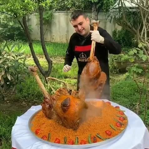 辣椒哥吃鸵鸟瓜视频,辣度对决，谁将笑到最后？