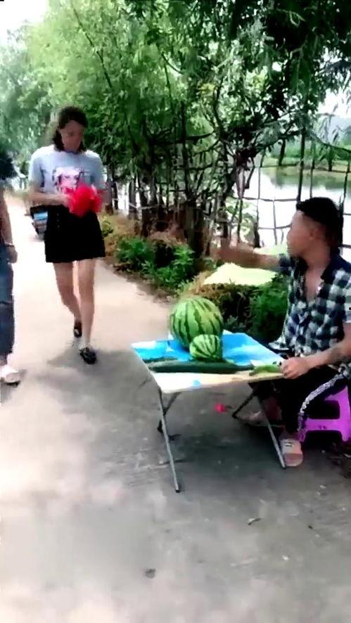 邯郸公园吃瓜事件视频,一场引发热议的街头冲突