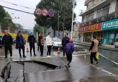 昆明某街道吃瓜事件视频