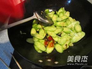 鸡瓜炒着怎么吃最好吃视频,家常美味，色香味俱全